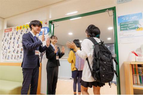 京進の個別指導 スクール・ワン 極楽教室