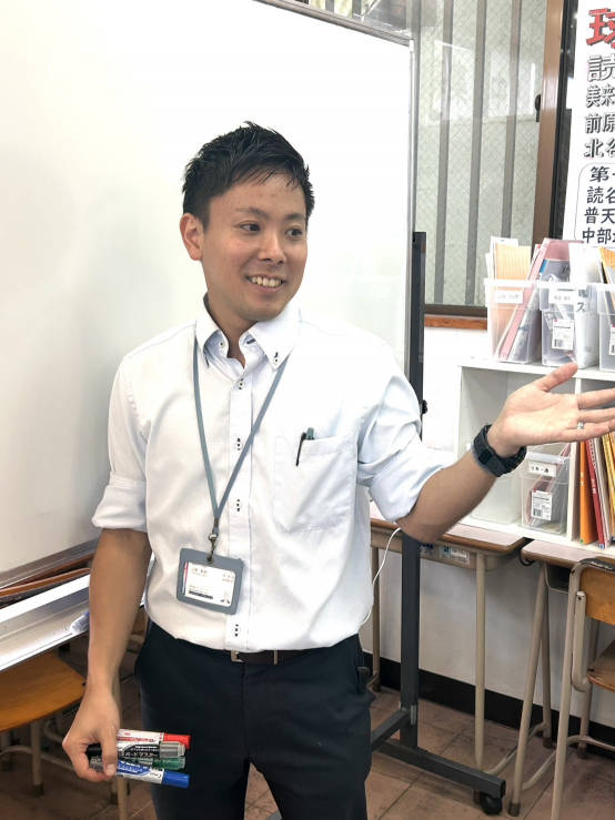 嘉手納スクール塾長