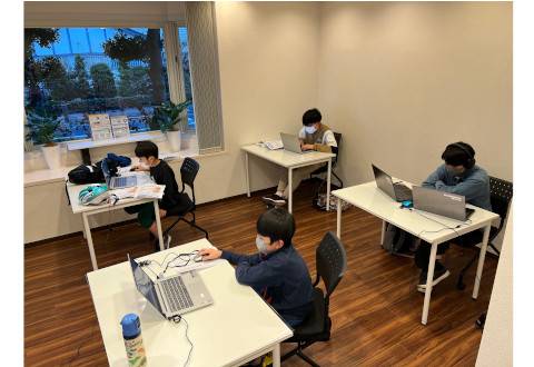 Kidsプログラミングラボ 月島教室《リトルスパイスザカフェミライ2階》