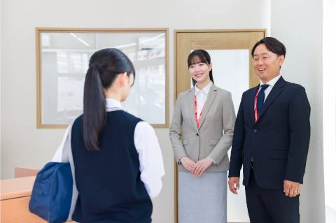 春日部ユリノキ通り校
