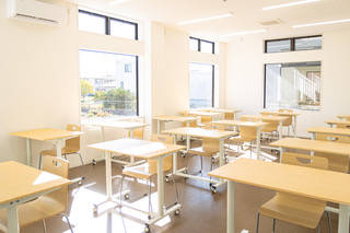 ぐんぐんのび〜る塾 みよし校