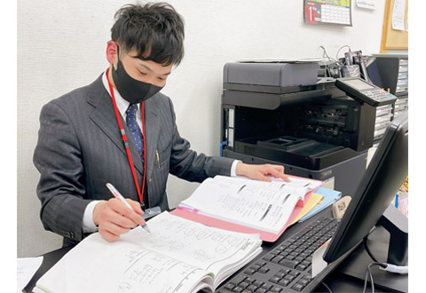 個別指導のグランアシスト 新涯教室