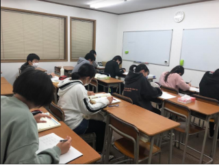 進学塾 みらい 　