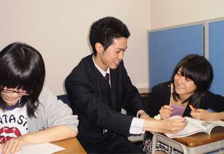 プラドアカデミー